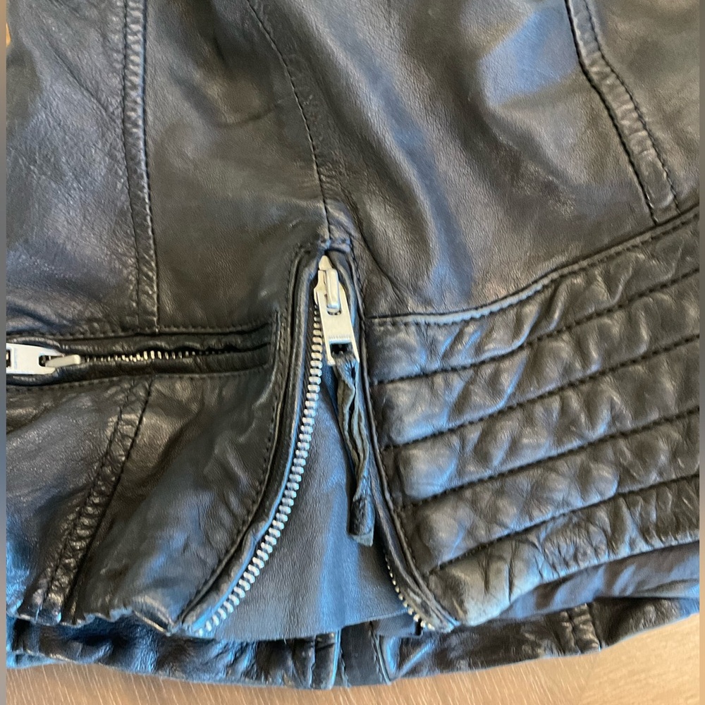 AllSaints Lamb Leather Biker Moto Jacket Sleeveless Vest Quilted Collar Vents - Picture 6 of 7